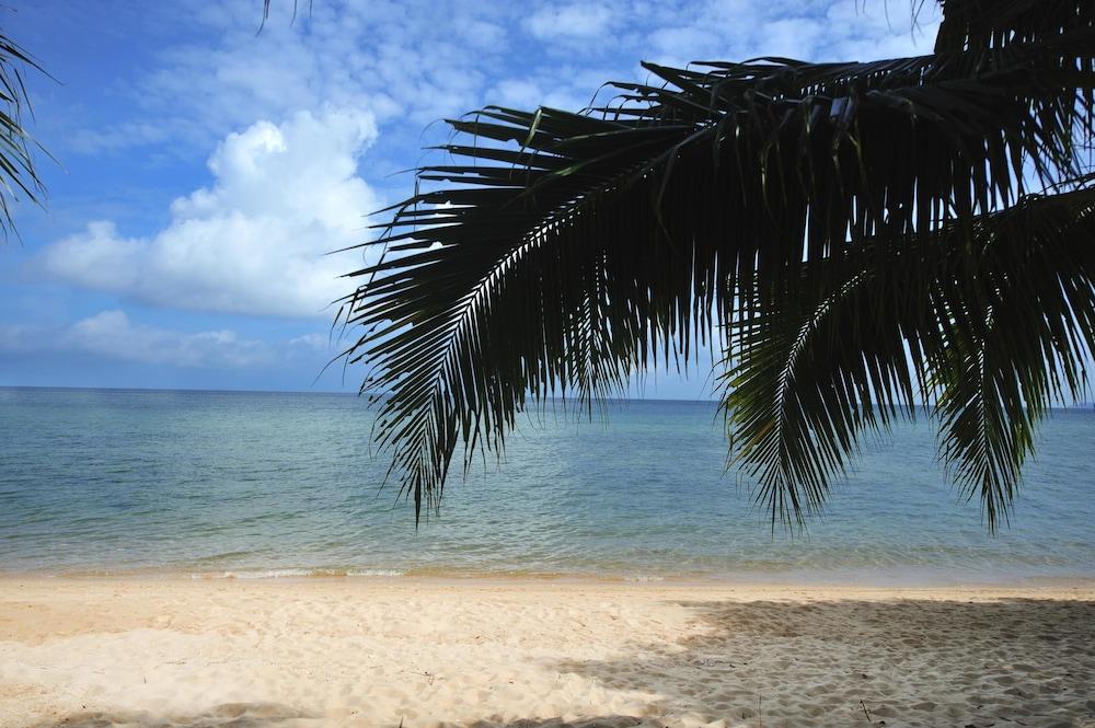 Paya Beach Spa & Dive Resort Kampung Genting Exteriör bild