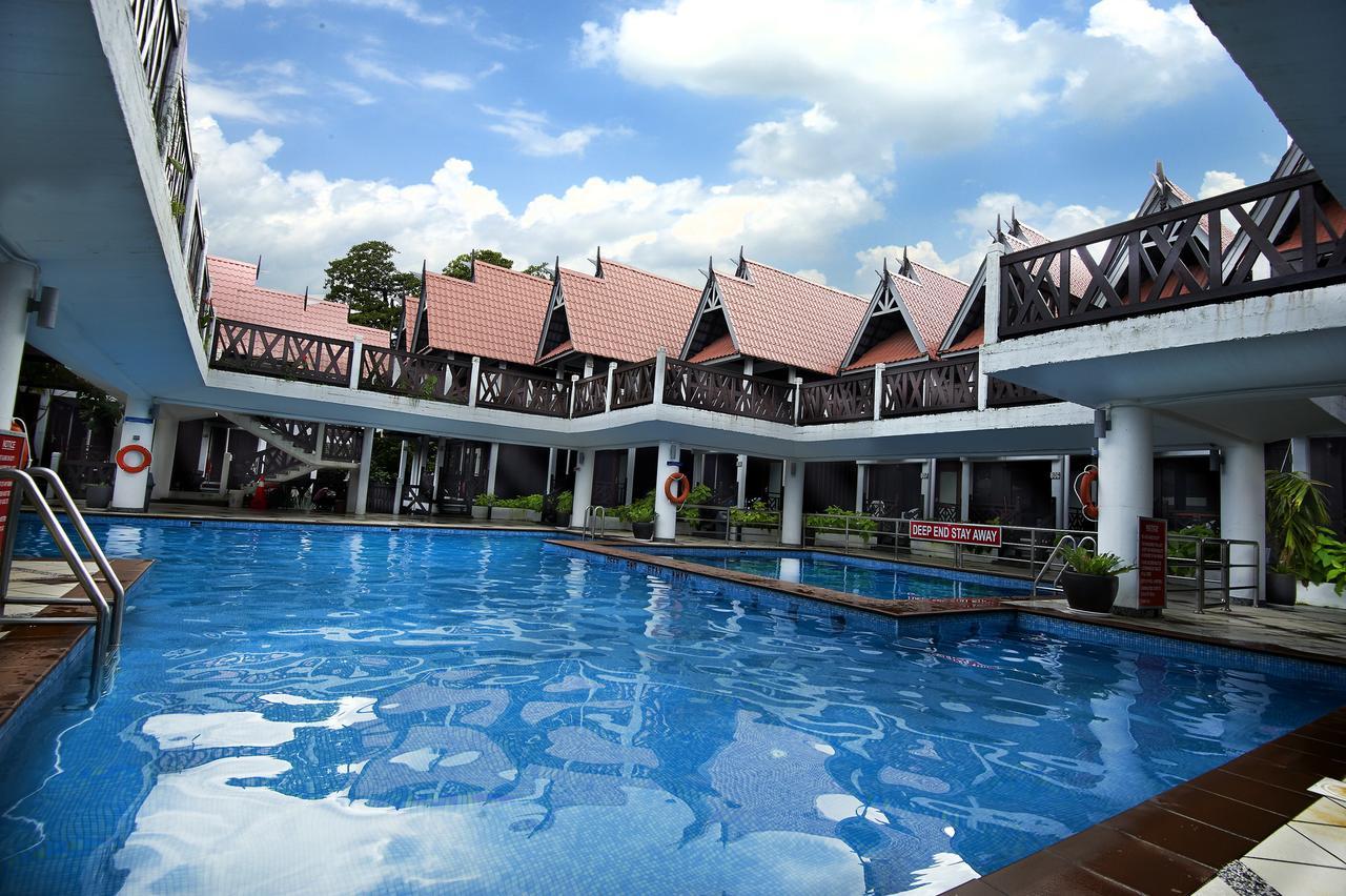 Paya Beach Spa & Dive Resort Kampung Genting Exteriör bild