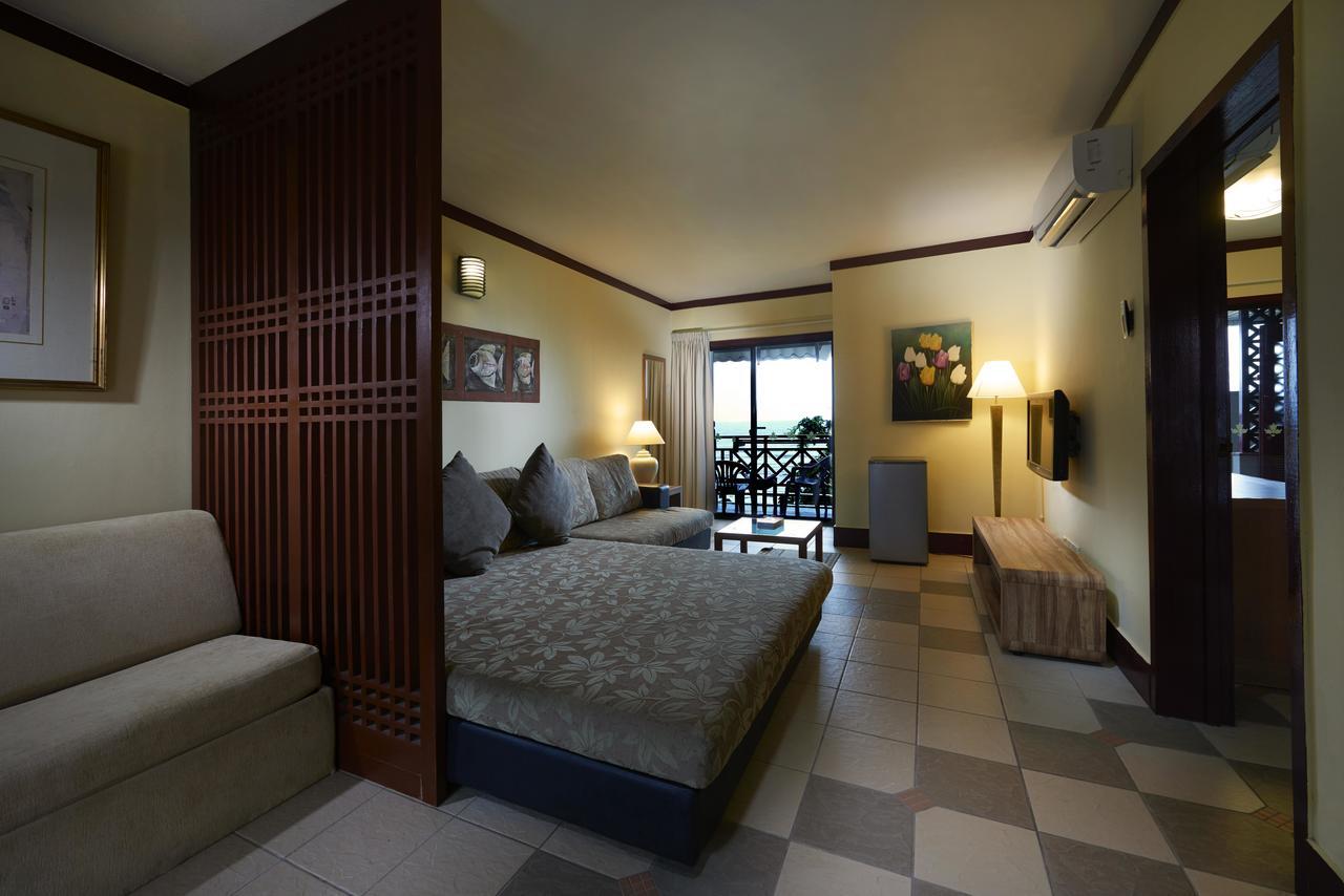 Paya Beach Spa & Dive Resort Kampung Genting Exteriör bild